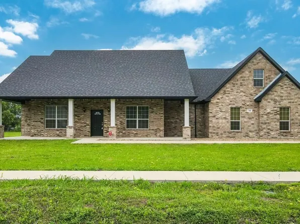 310 Runnells St, Terrell, TX 75160