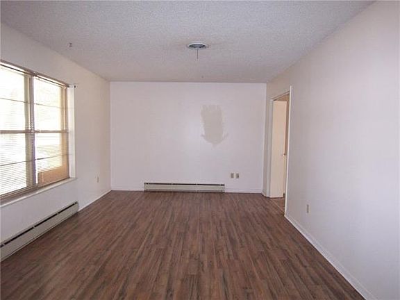 4th image of 3474 Santa Monica Dr