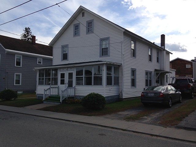 2nd image of 32 Forge St