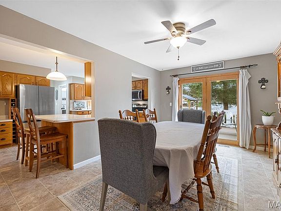 4th image of 1956 Woodland Ct