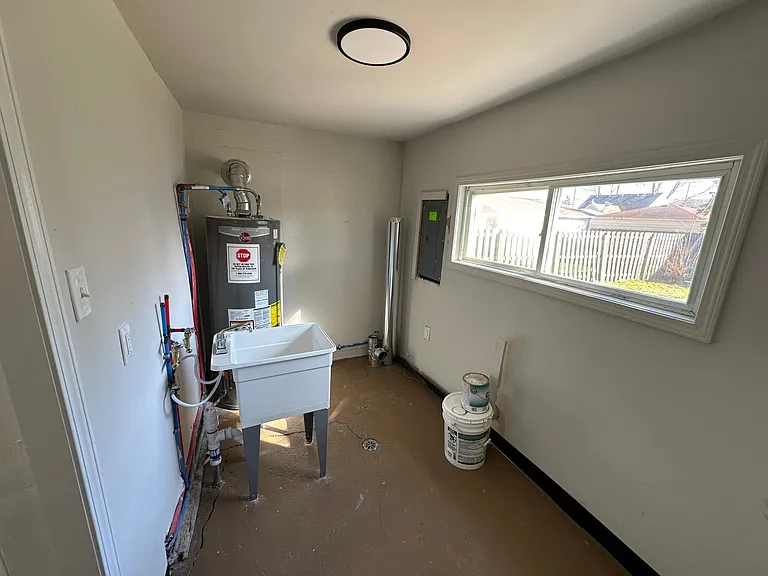 8212 Continental Ave — Photo 9