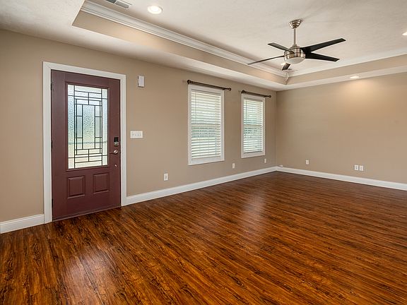5th image of 15730 Jadin Rd