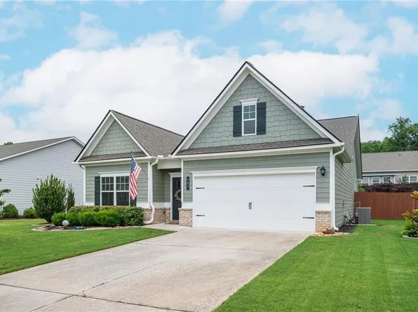 702 Owens Cir, Canton, GA 30115