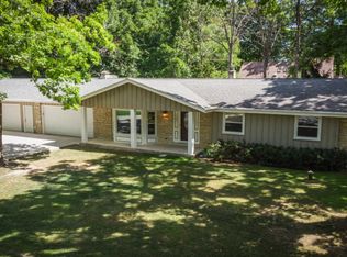 1730 S Elm Grove Rd, New Berlin, WI 53151