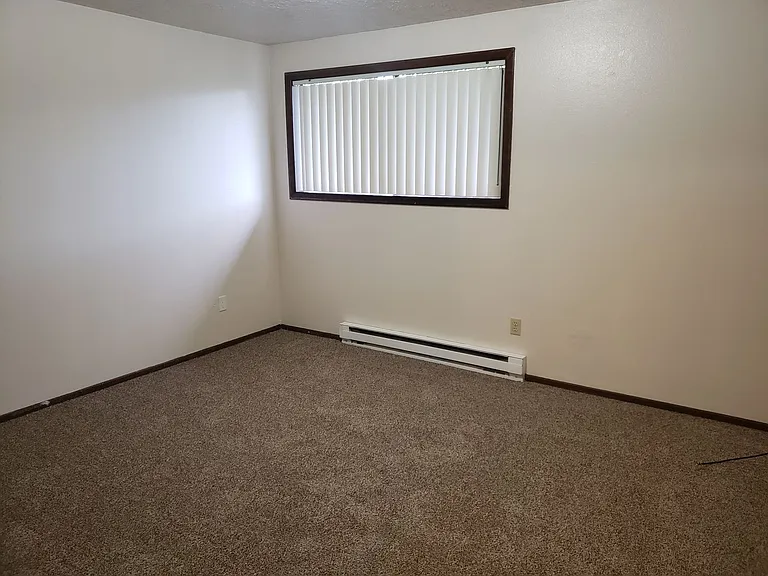 3880 Auburn Rd NE — Photo 8