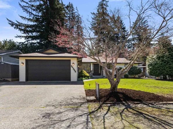 34258 Redwood Ave, Abbotsford, BC V2S 2T7