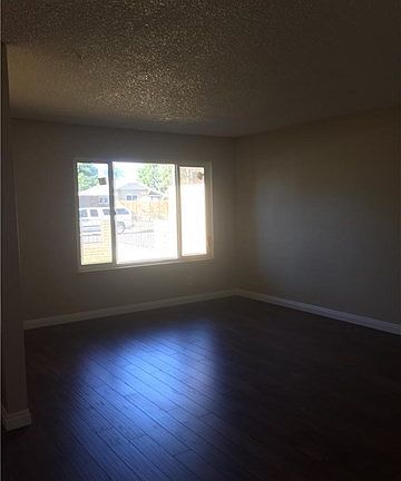 4th image of 6946 Berry Ave