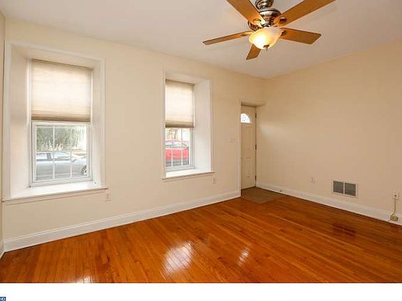 4th image of 3452 Sunnyside Ave
