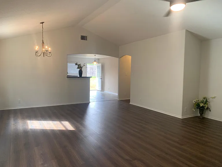 8803 Mainland Rdg — Photo 6