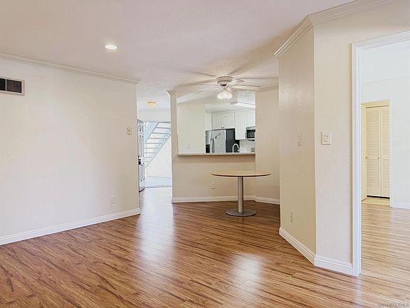 5th image of 7405 Charmant Dr #2013