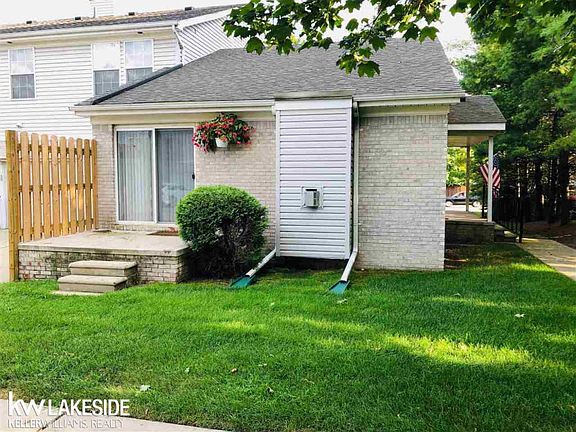 5th image of 47051 Auburn Ct