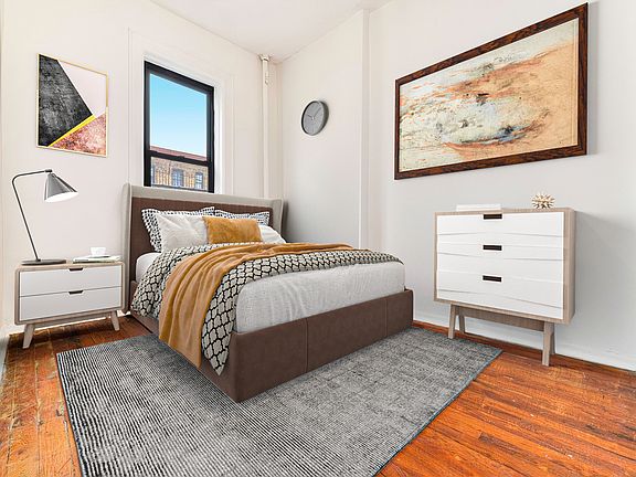 4th image of 3139 Broadway #1