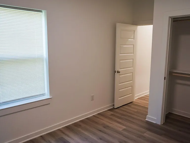 317 Whitestar Ln — Photo 24