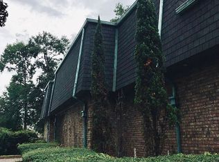 9010 Hartzog Rd, Orange, TX 77632