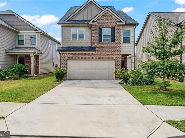 2631 Lovejoy Crossing Dr, Hampton, GA 30228