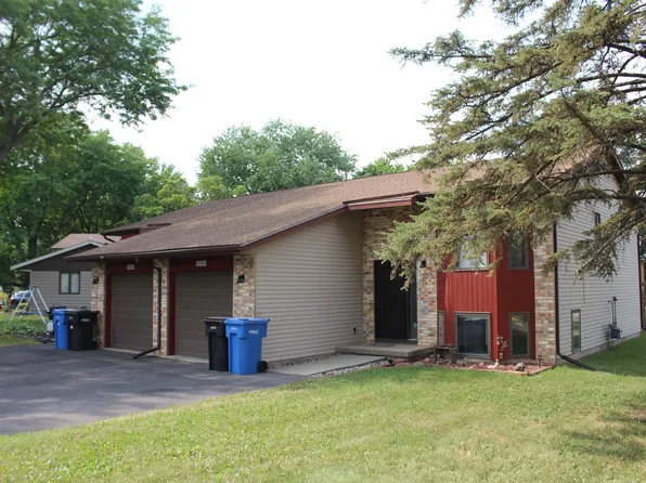 4498-4500 Maple Ln, Windsor, WI 53598