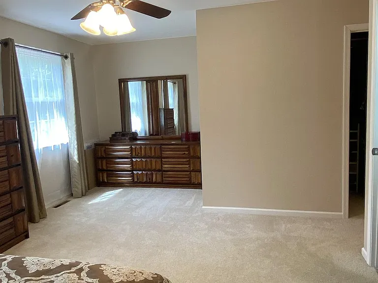 193 Jonathan Dr — Photo 10