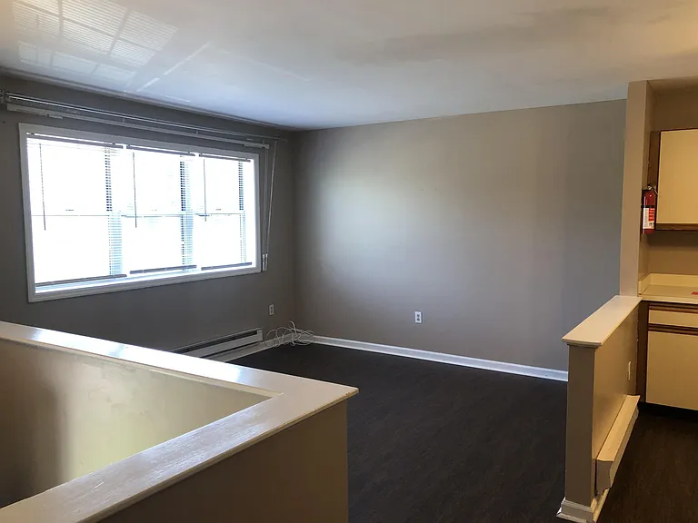 124 Pickwick Pl #1 — Photo 11