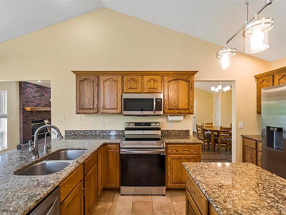 5th image of 123 Hodgens Mill Ln
