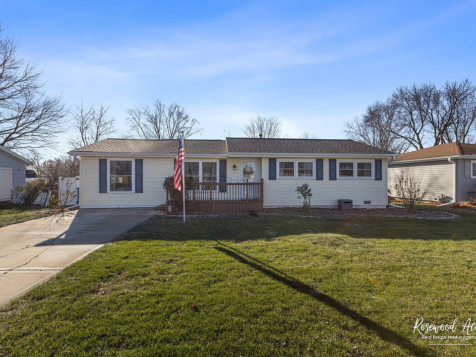 1st image of 15 Duncan Dr