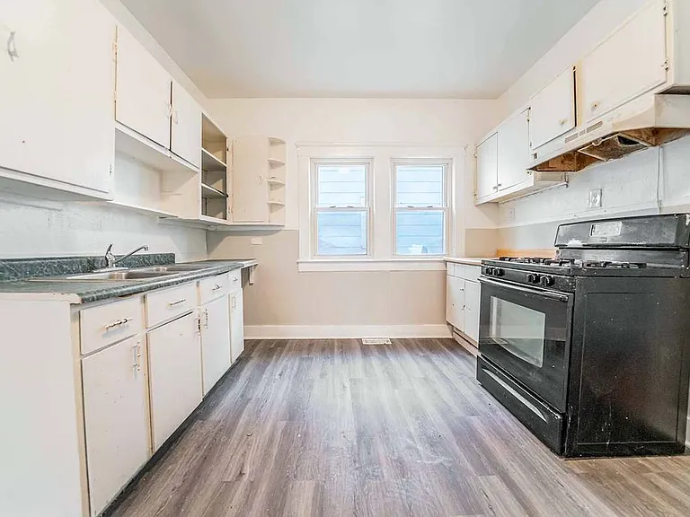 4310 Daisy Ave — Photo 13