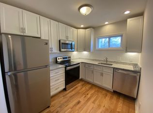 921A Concordia Ln, Saint Louis, MO 63105
