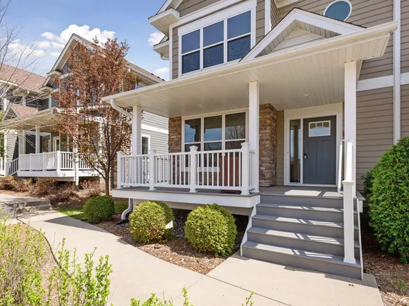 711 Sandstone Cir, Long Lake, MN 55356