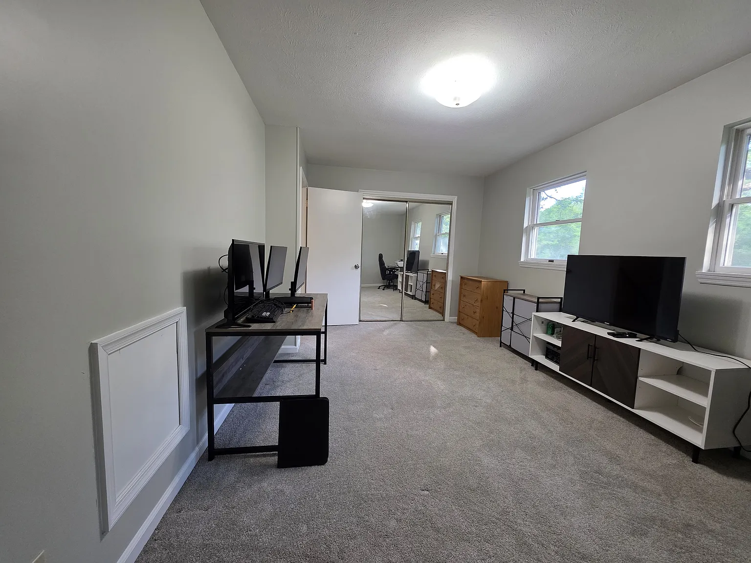 2 bed, 1.5 bath, $1,100 — Photo 3