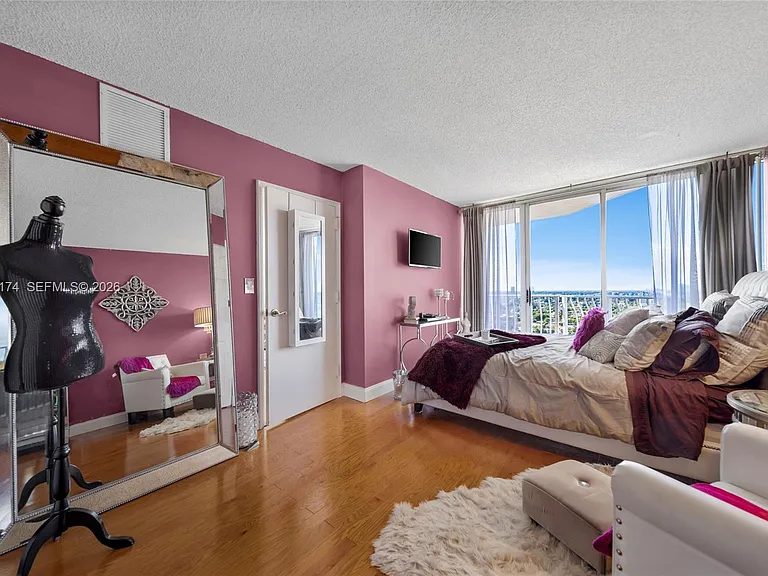 7601 E Treasure Dr #1802 — Photo 24