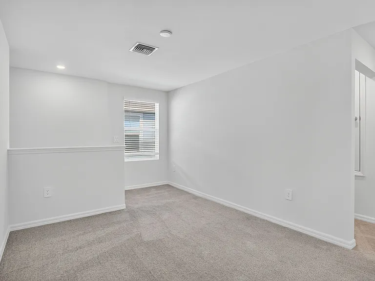 19525 Fairhill Ct — Photo 20