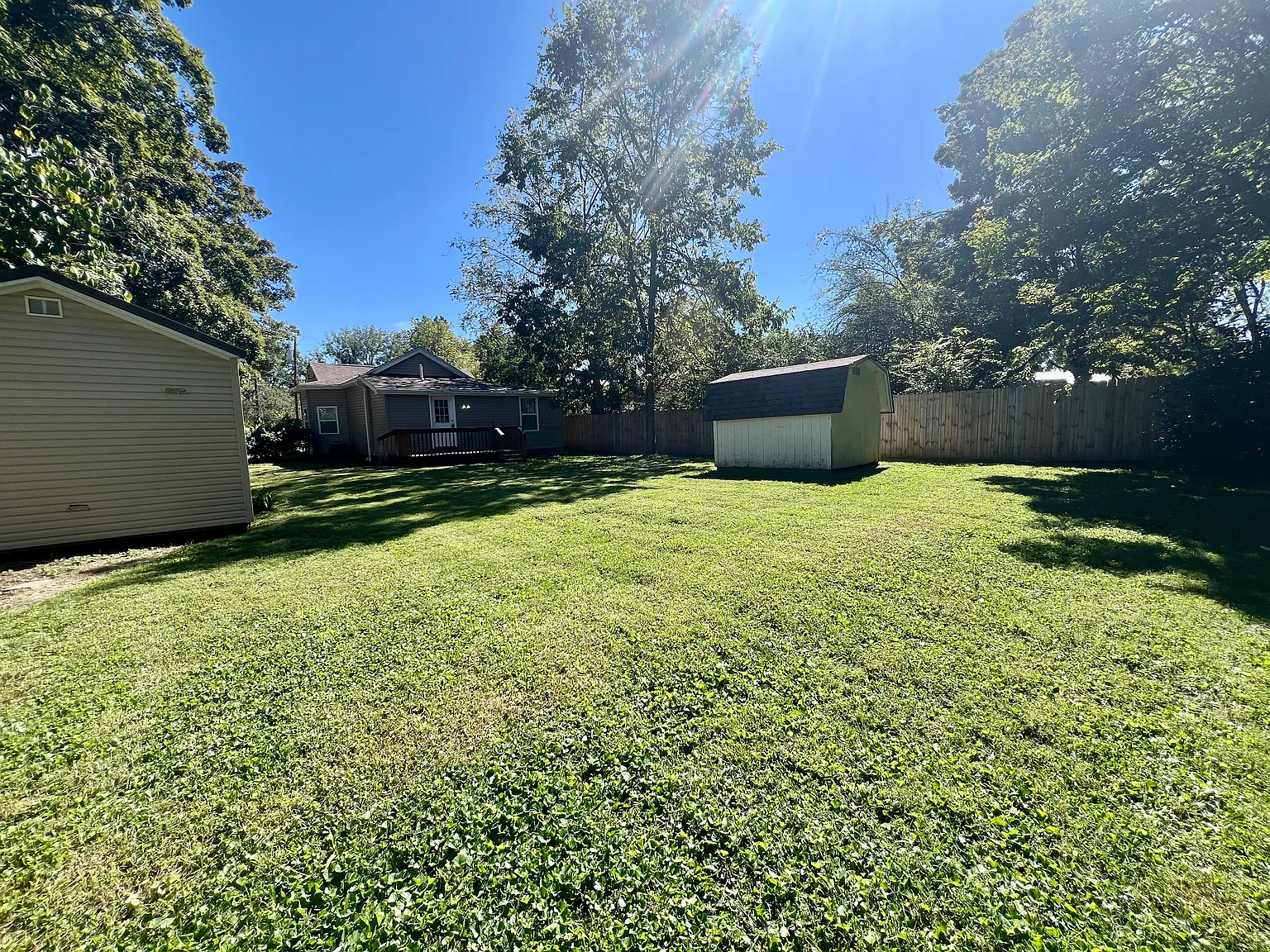3 bed, 1500 sqft, $2,400 — Photo 3