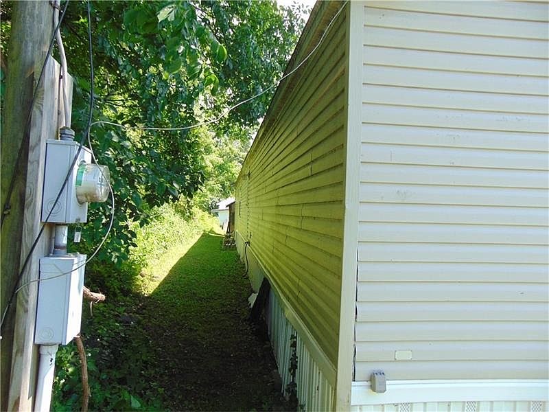 2nd image of 135 Percy Rd