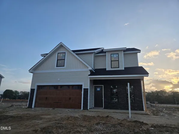 1538 Eastbay Dr, Fayetteville, NC 28312