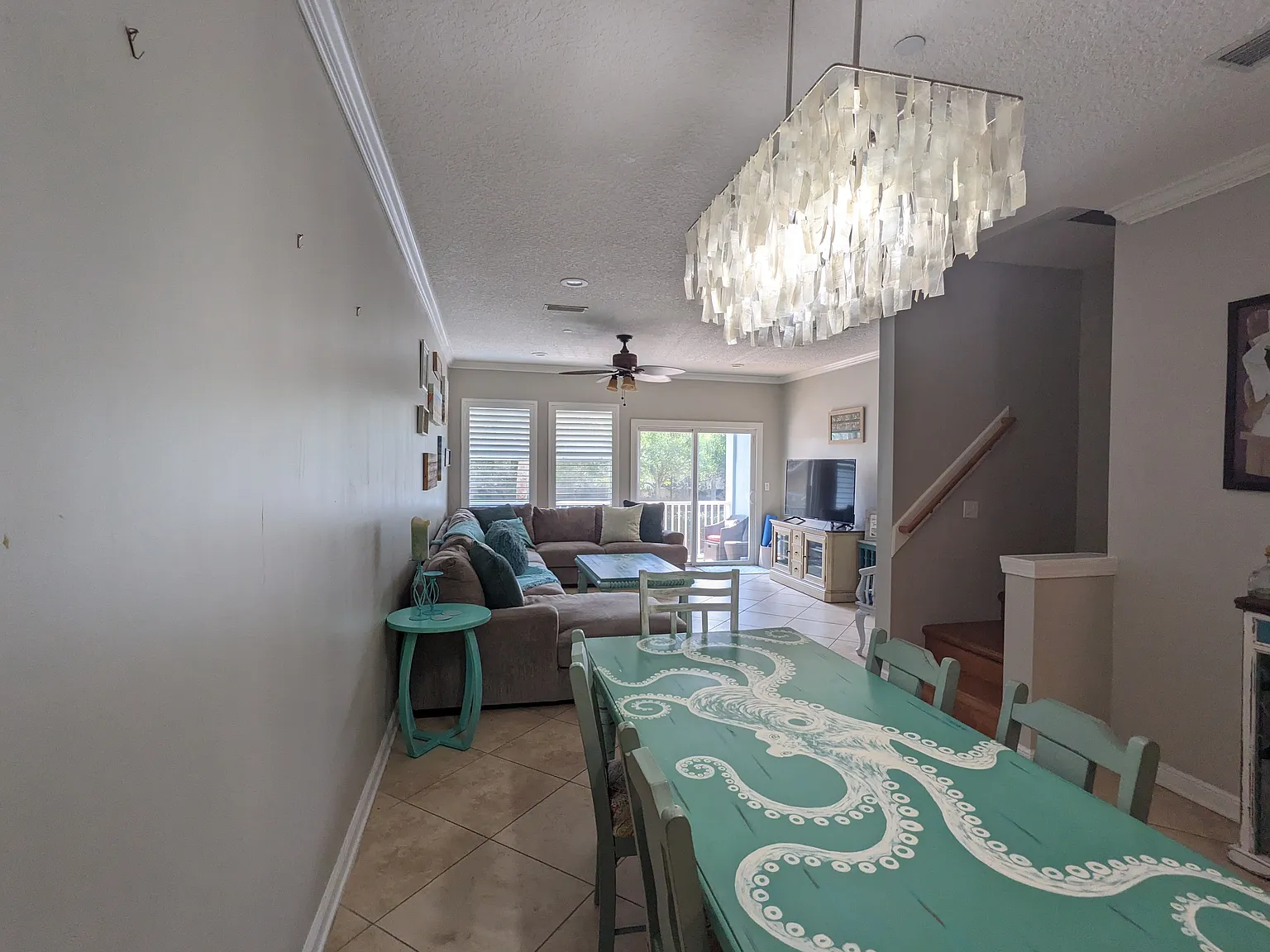 3 bed, 3.5 bath, 1699 sqft, $4,200 — Photo 4