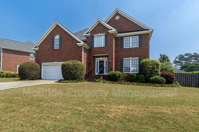 330 Gardenia Dr