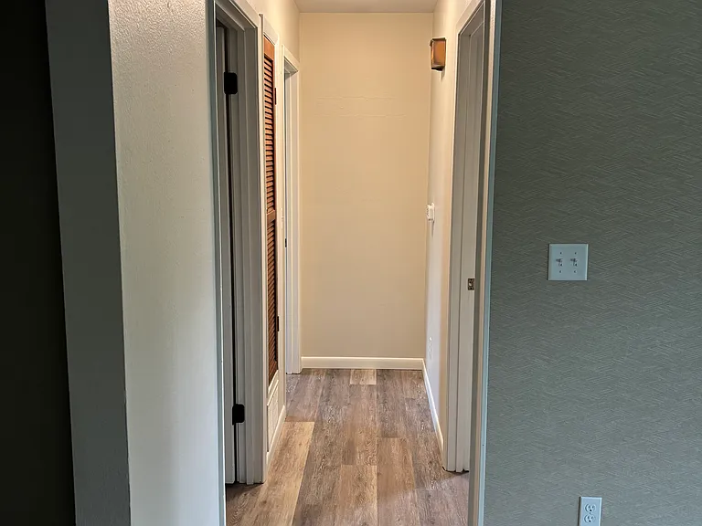 275 1/2 5th Ave #1 — Photo 12