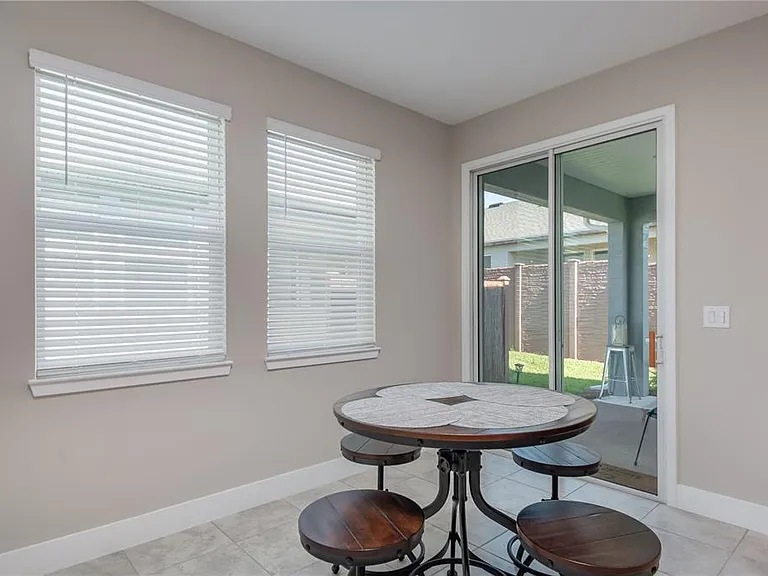 5333 NW 33rd Pl — Photo 13