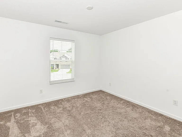 5051 Maywood Dr — Photo 25