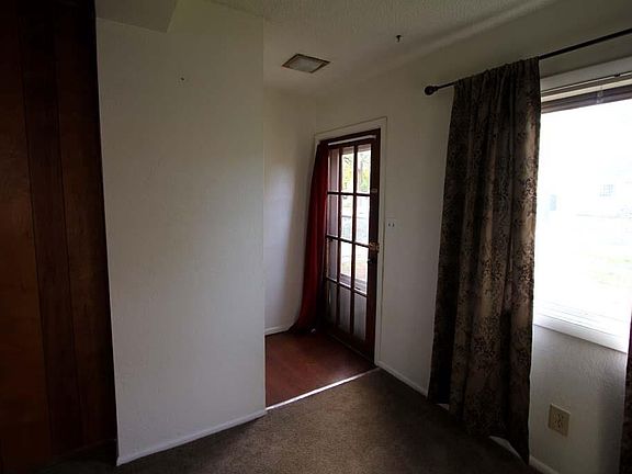 2nd image of 631 Terry Ave
