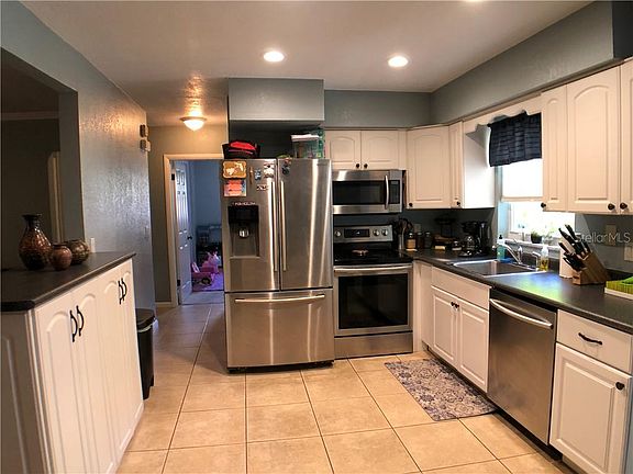 5th image of 2433 Indigo Dr