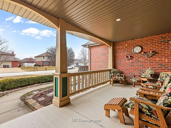 4th image of 19602 Foxford Ln