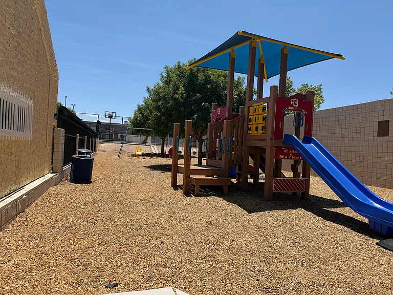 3354 Rolan Ct — Photo 17