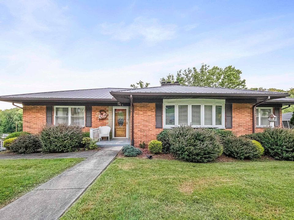 1st image of 128 India Dr