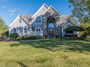 36 Rosmini Ln, Monroe, NY 10950