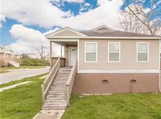 6041 Lafaye St, New Orleans, LA 70122