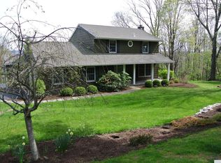 26 Punsit View Dr, Chatham, NY 12037