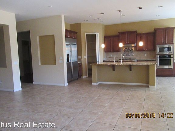 2nd image of 291 W Hackberry Dr