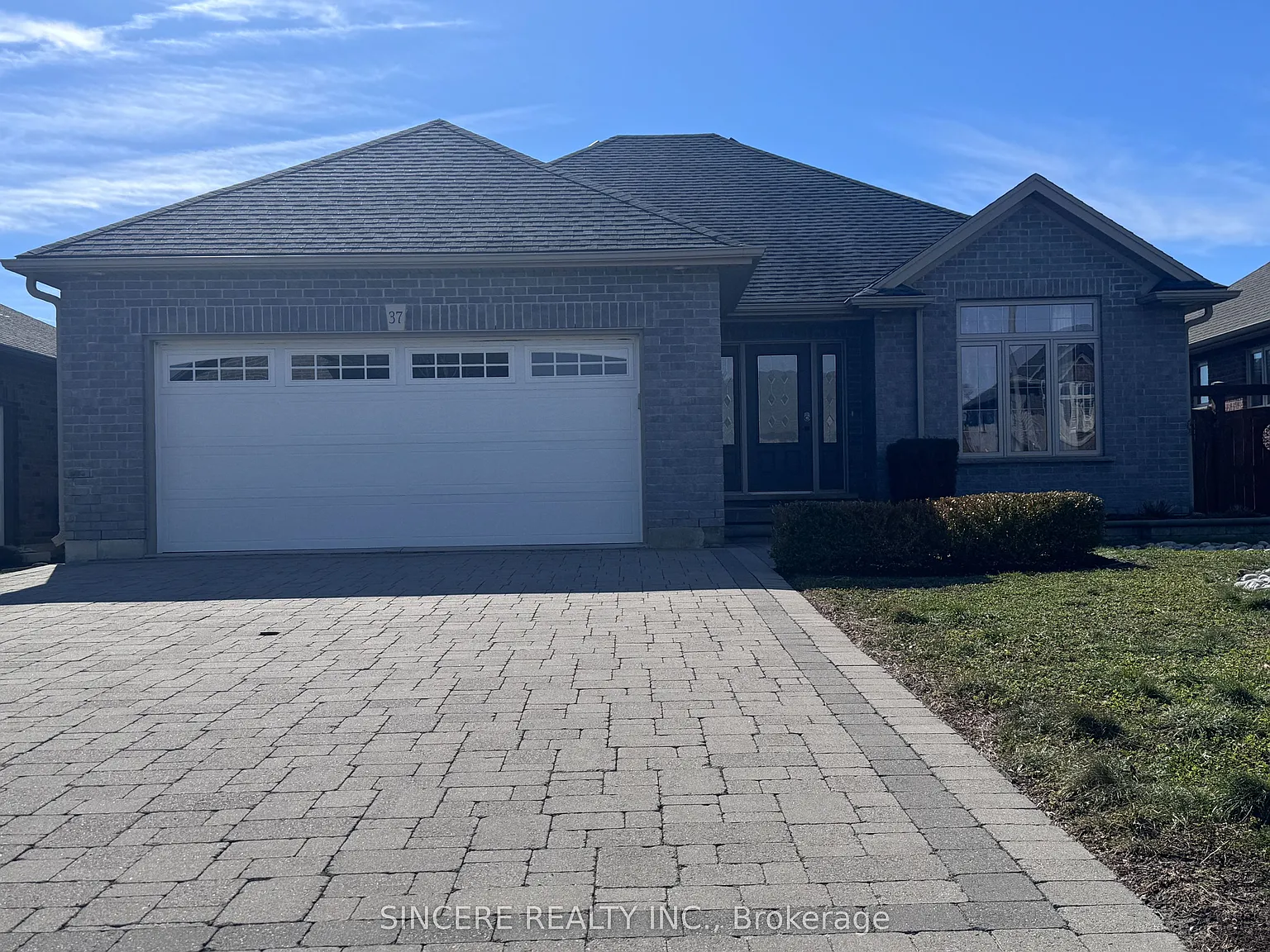 5 bed, $2,900 — Photo 4