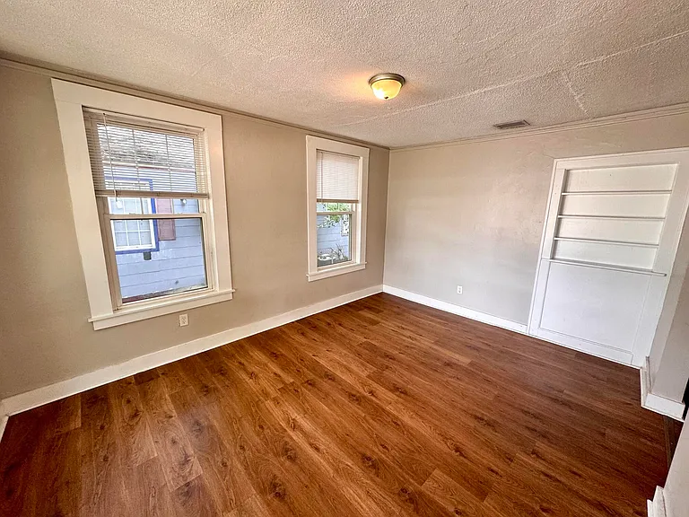 3538 Admiral Dr — Photo 8