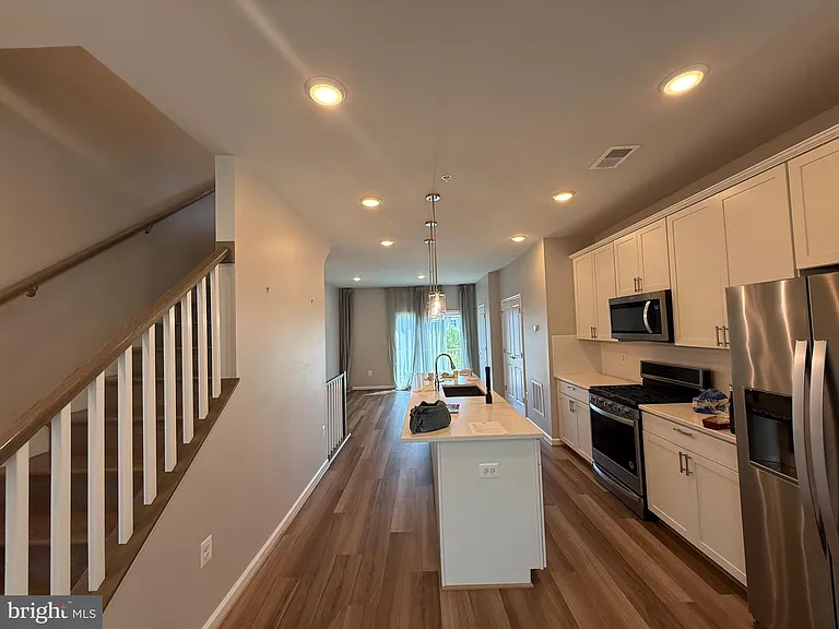221 Narrowleaf Way — Photo 41